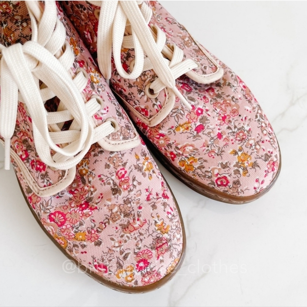 Dr. Martens Shoreditch pink floral hight tops